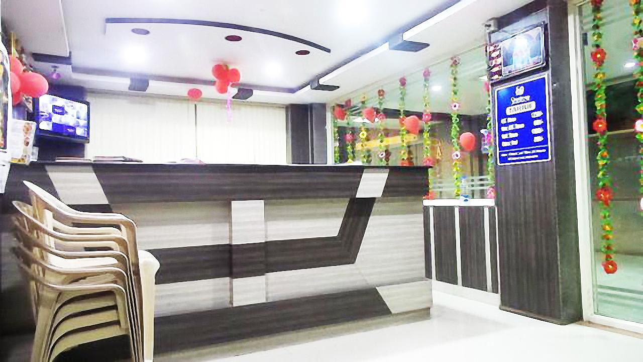 Sharanya Hotel Warangal Exterior foto